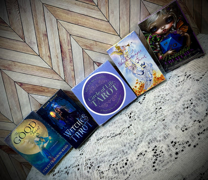 Tarot & Oracle Cards